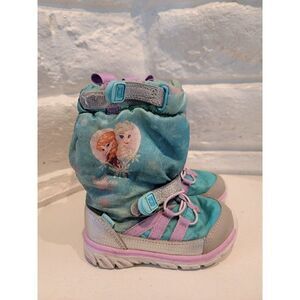 Stride Rite disney Made 2 Play sneaker snow boot 200 Gram insulated toddler sz 6